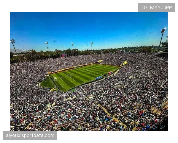 欧冠主题公园在伦敦开幕,首周吸引超十万球迷参与互动体验